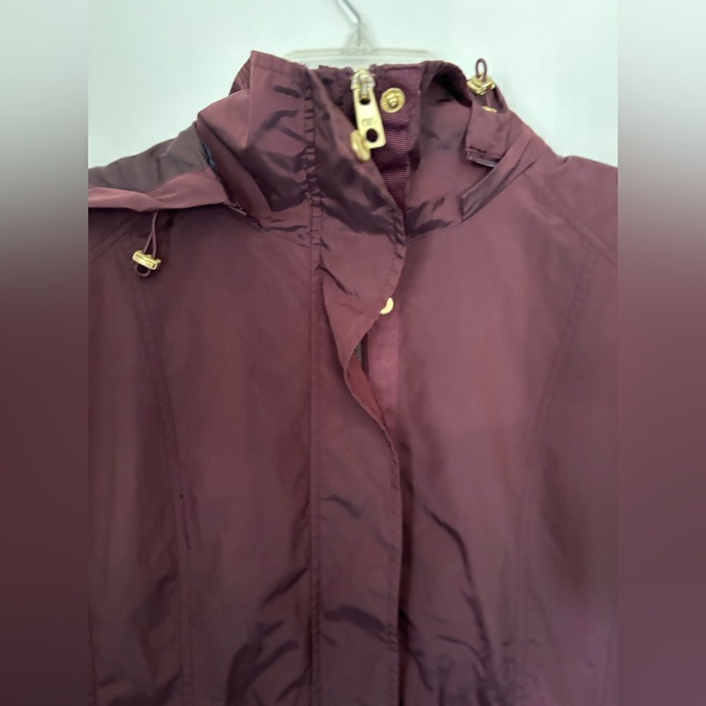 Cole Haan Signature Hooded Rain Jacket Anorak Wine Gold Hardware - Picture 13 of 14